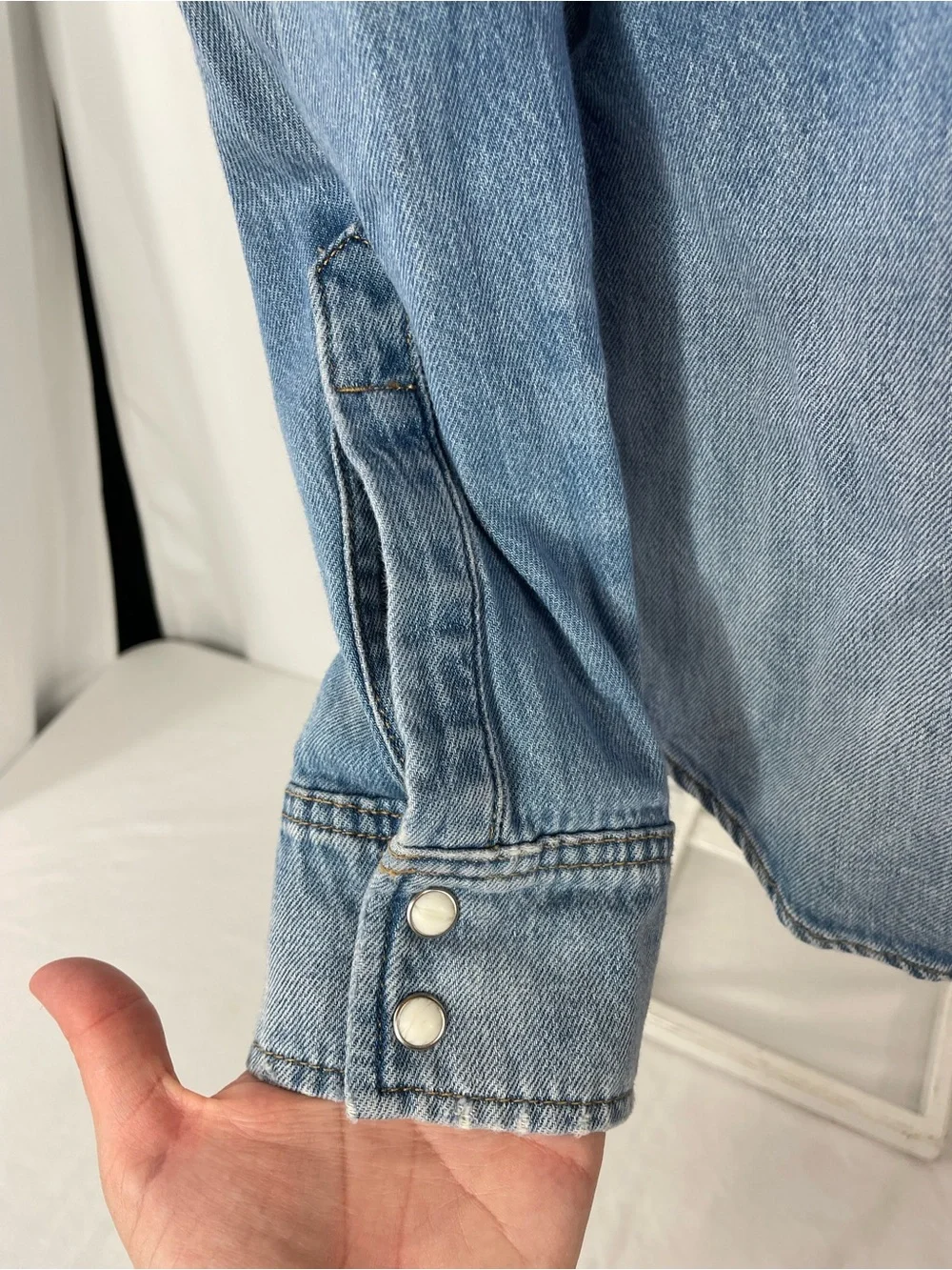 Lucky Brand Denim Western Shirt Medium Snap Button Chambray Jean Top NWT - Picture 5 of 11